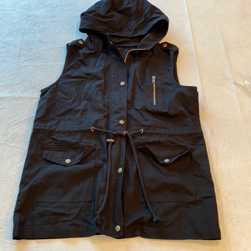 Stylish hooded vest